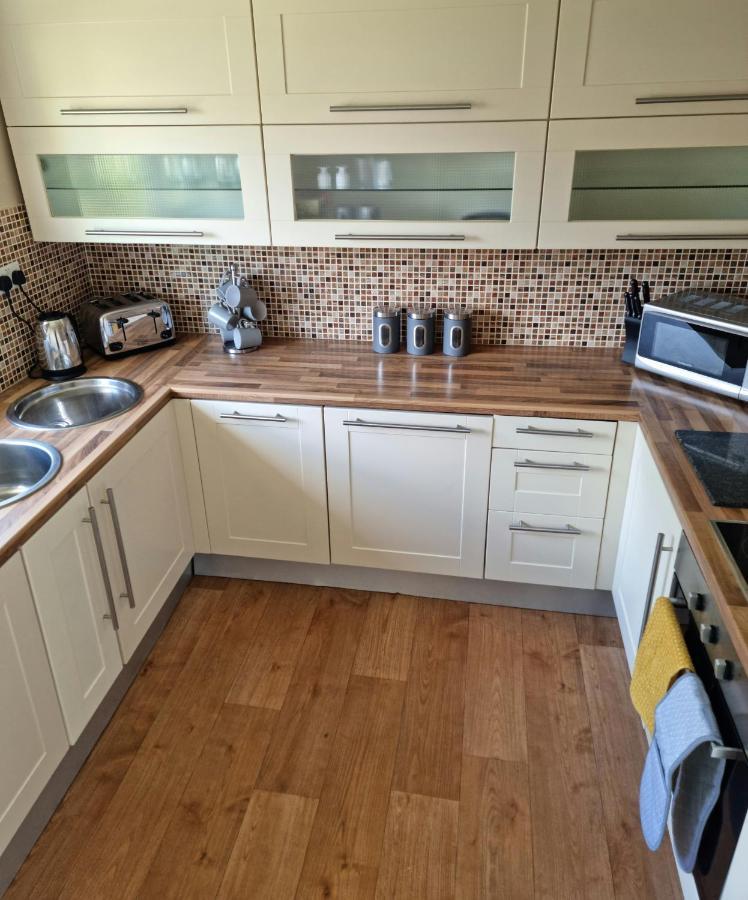 مانسفيلد Lovely 2 Bedroom Serviced Apartment With Parking المظهر الخارجي الصورة